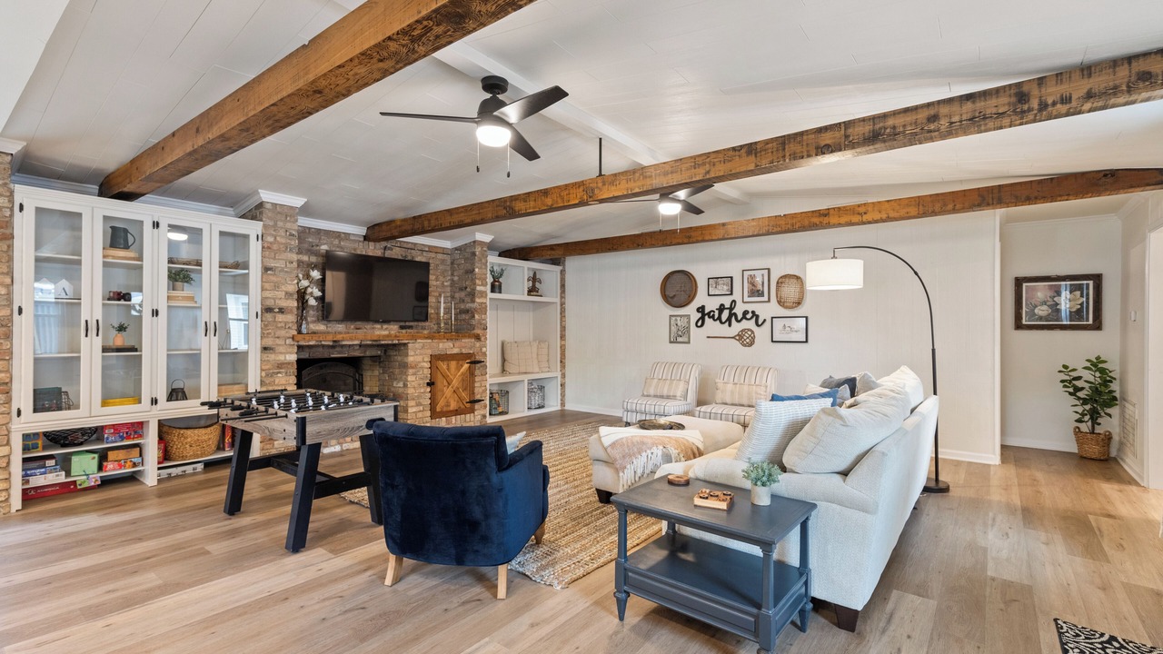 Photo of Livingroom in Lafayette
