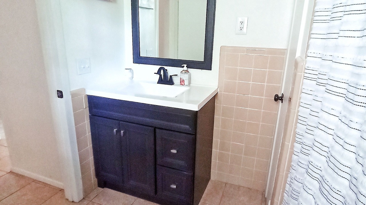 Photo of Bathroom in Apache Shores