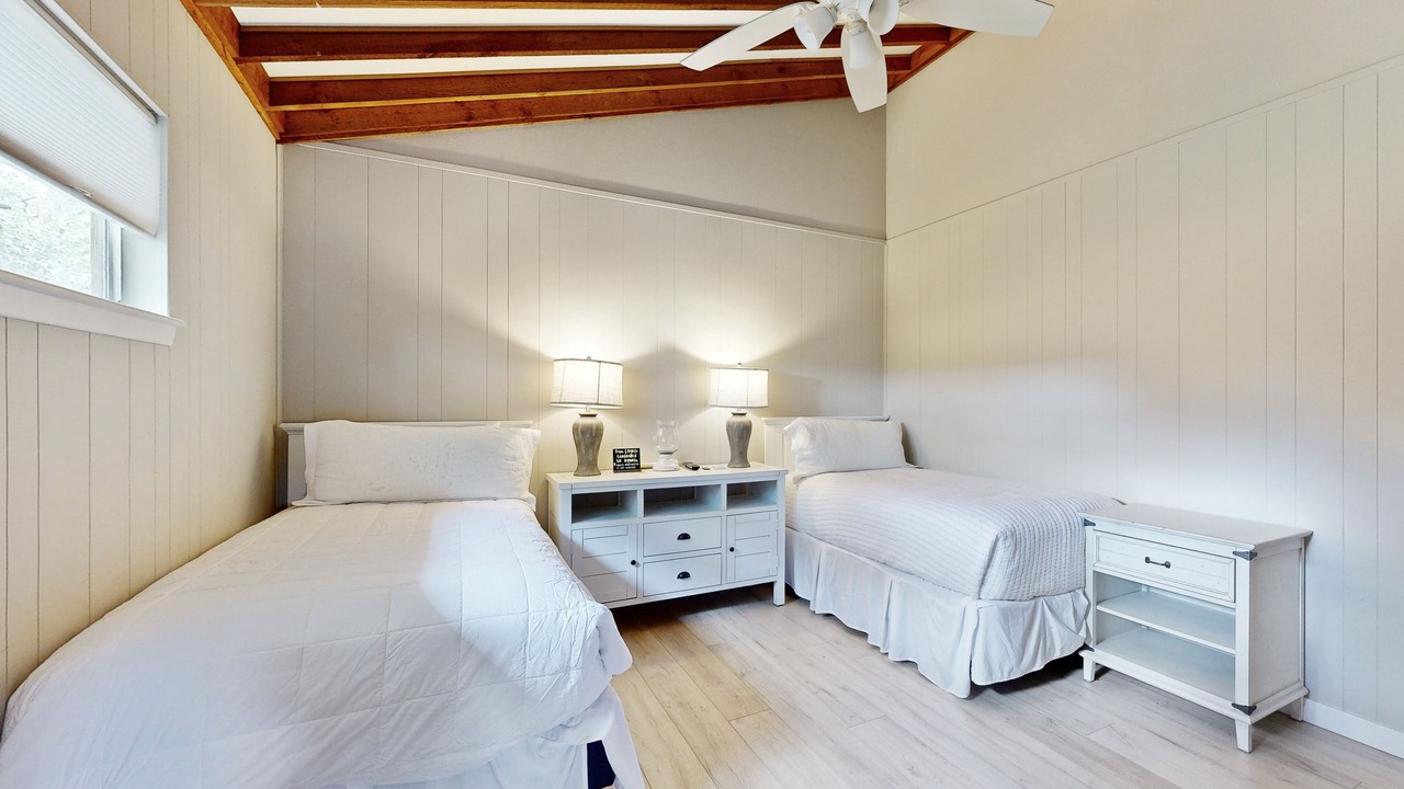 Photo of Bedroom in Lodge Acres