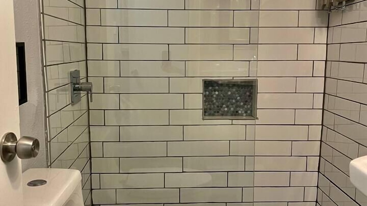 Photo of Bathroom in Knox - Henderson