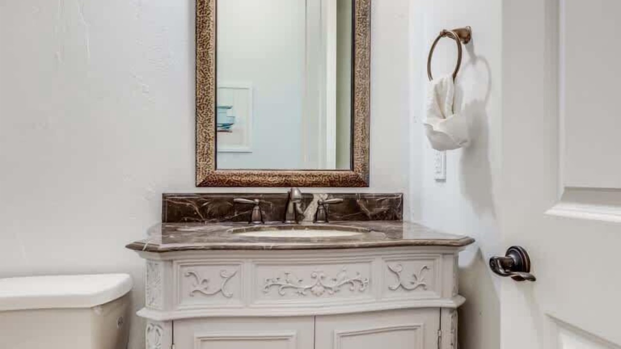 Photo of Bathroom in Legacy Park