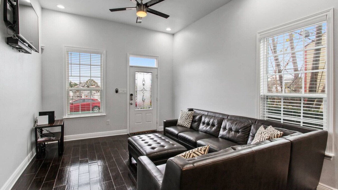 Photo of Livingroom in McDonough