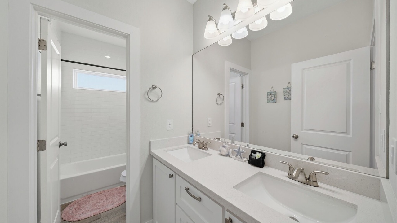 Photo of Bathroom in Pointe San Luis