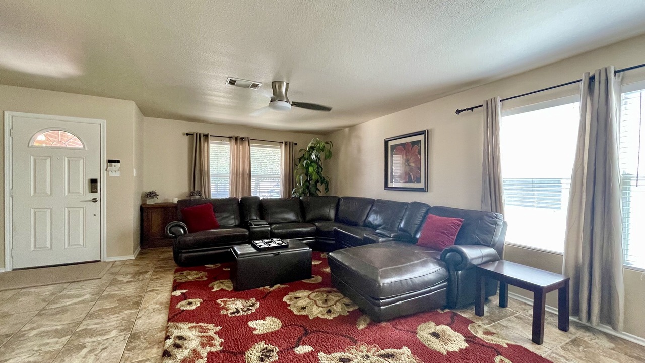 Photo of Livingroom in Wetmore