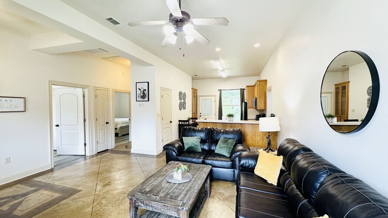 Photo of Livingroom in Pine Grove