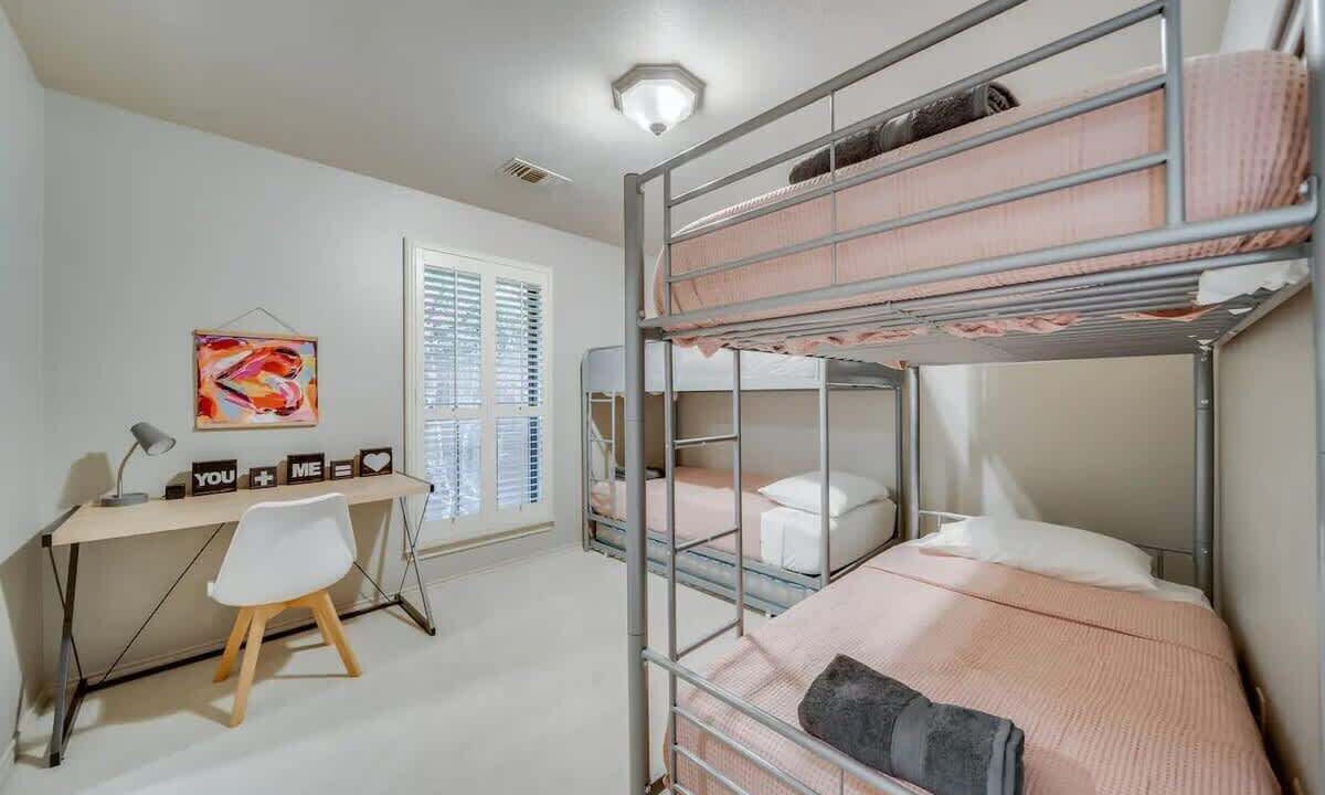 Photo of Bedroom in Far North Dallas