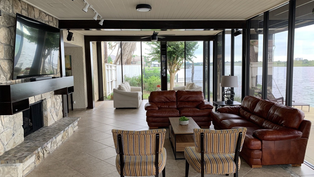 Photo of Bedroom in Nassau Bay