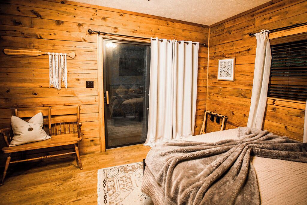 Photo of Bedroom in Jasper