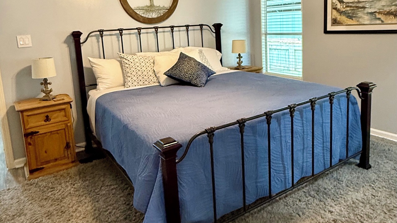 Photo of Bedroom in Pointblank