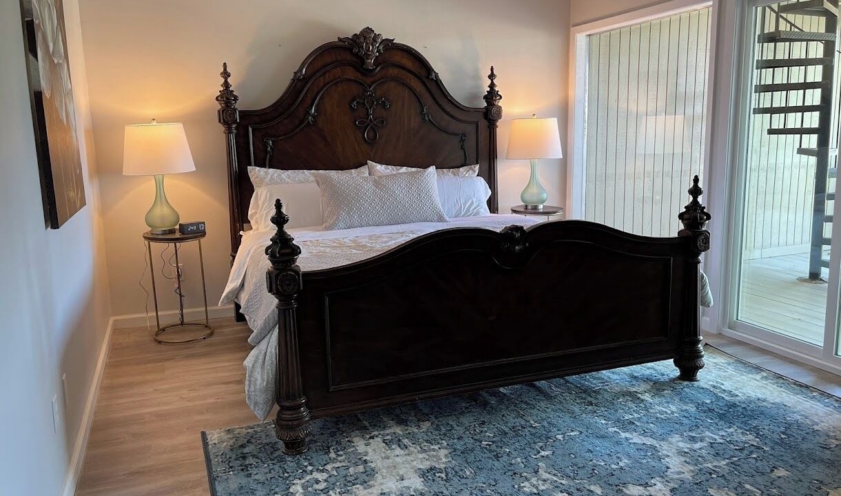 Photo of Bedroom in Point Venture
