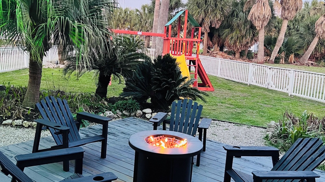 Photo of Patio Balcony in Pirates Beach