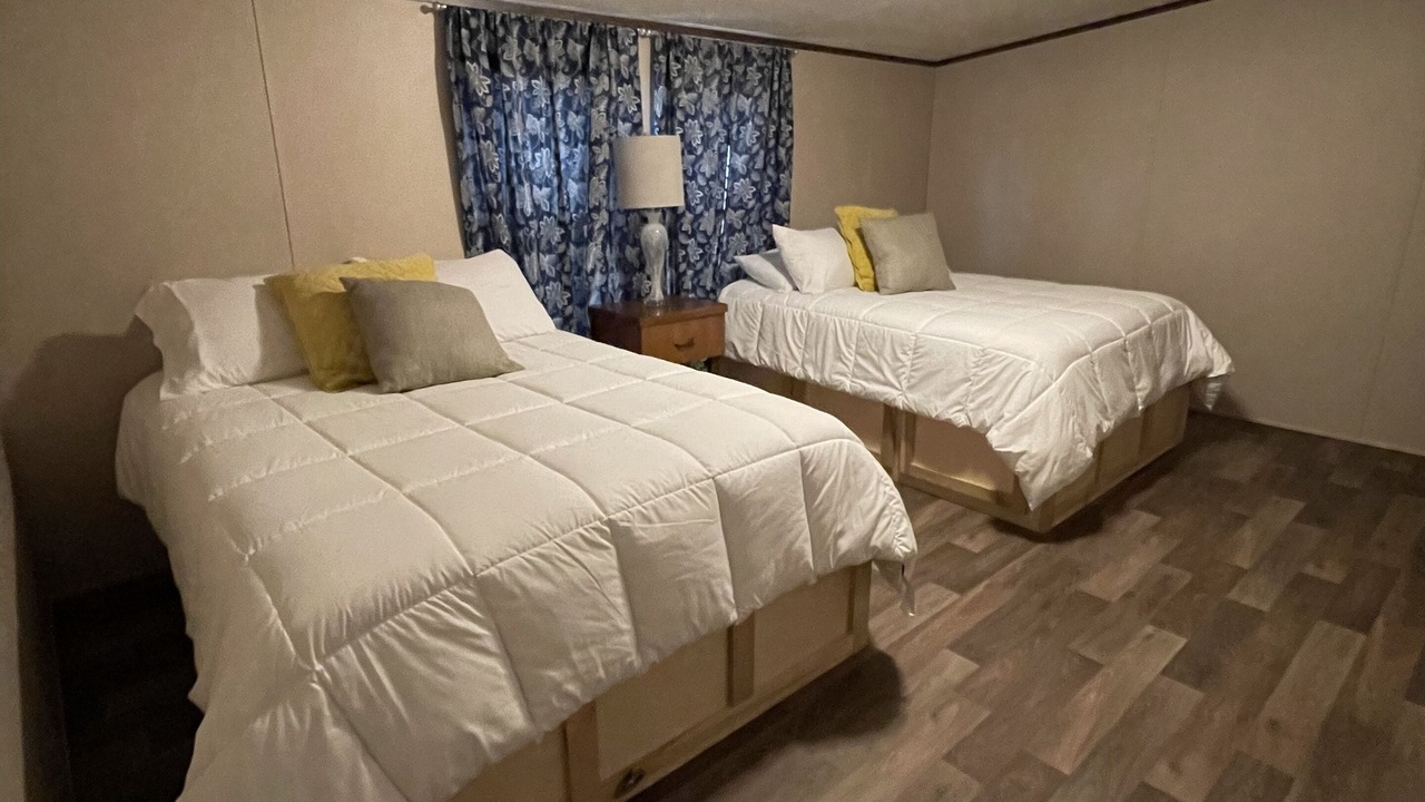 Photo of Bedroom in Many