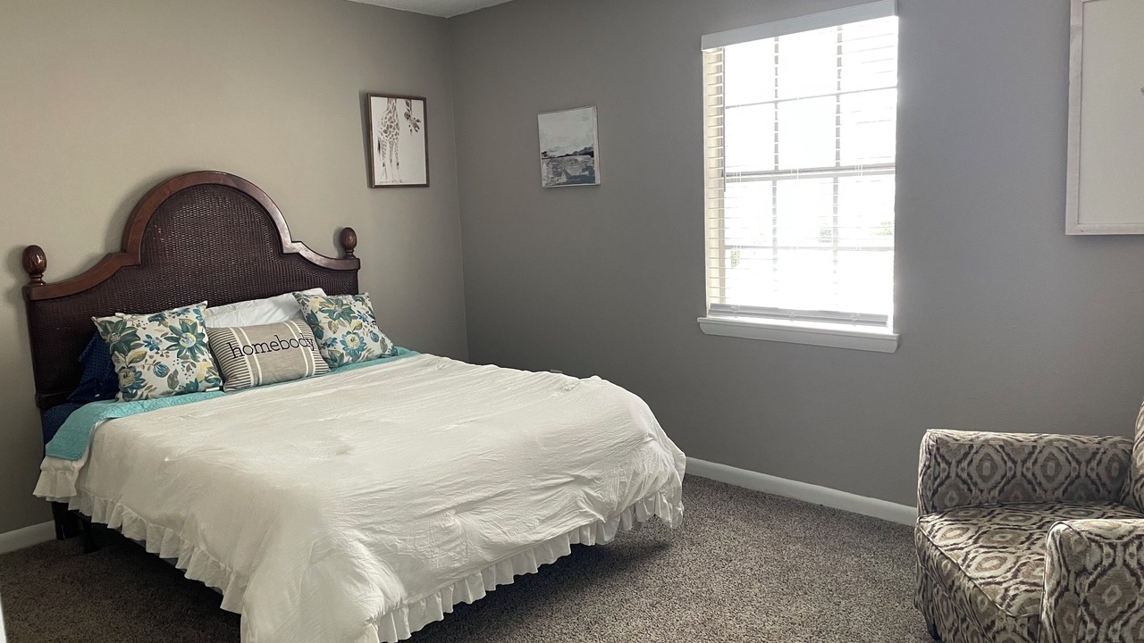Photo of Bedroom in Pascagoula