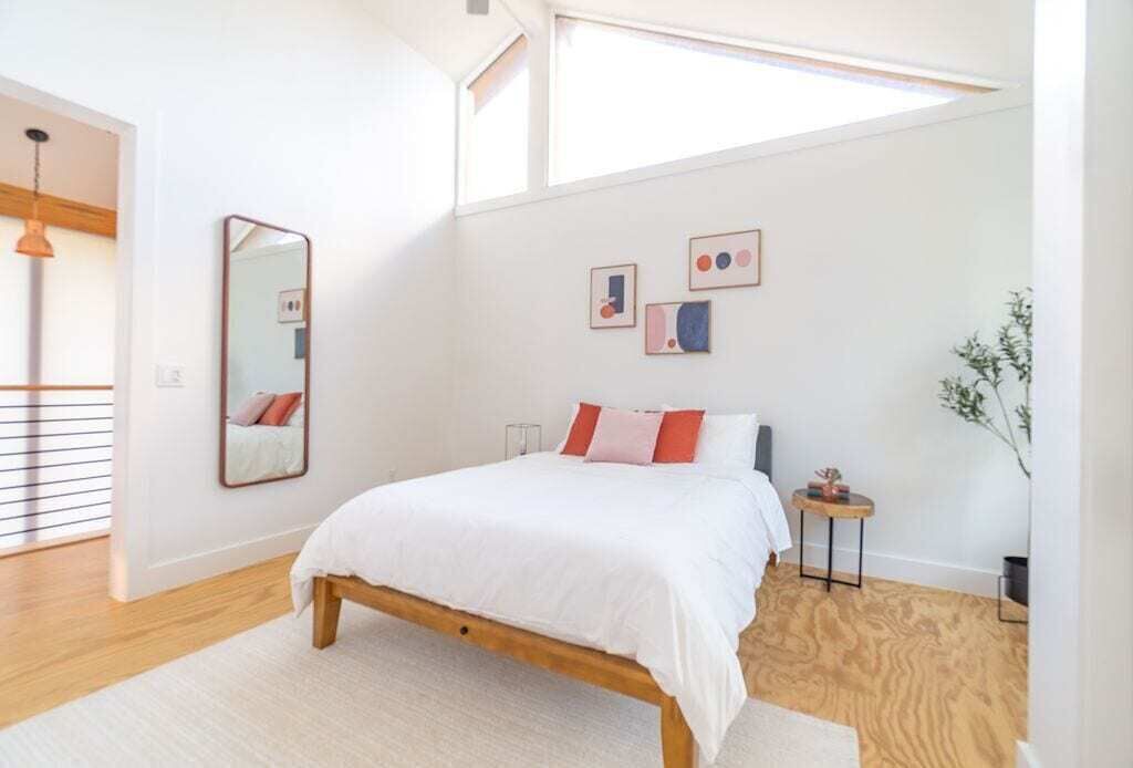 Photo of Bedroom in Knox - Henderson