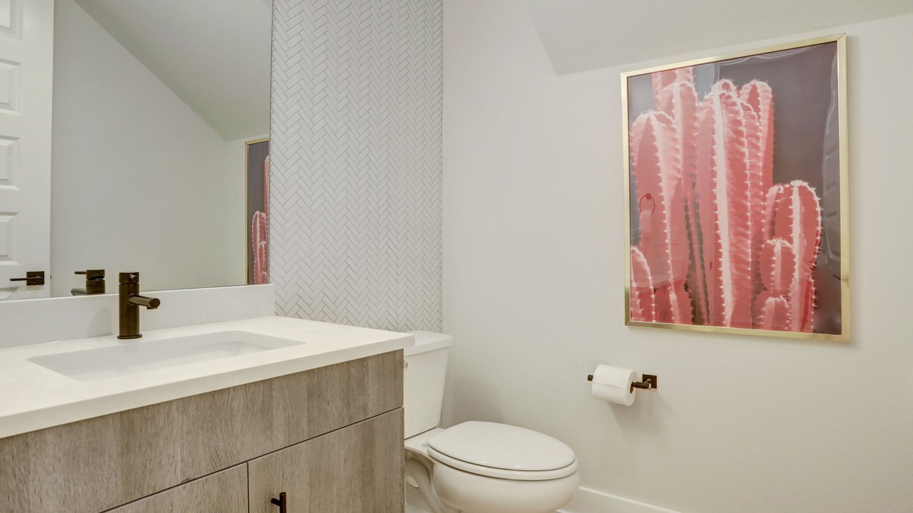Photo of Bathroom in Holly