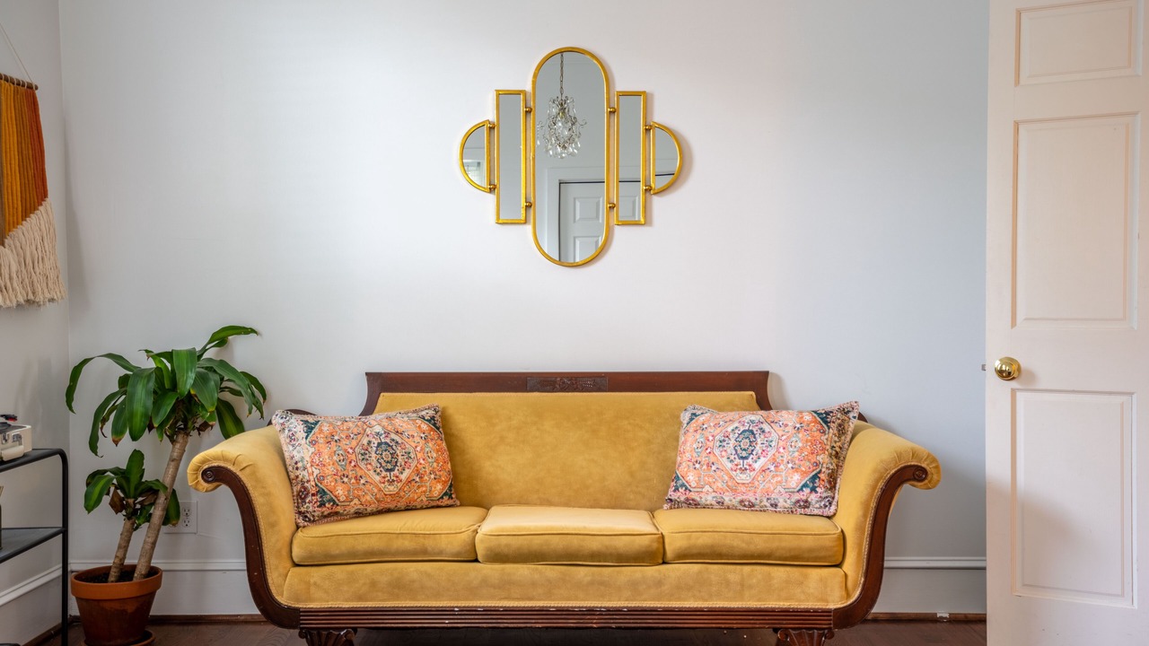 Photo of Livingroom in Downtown