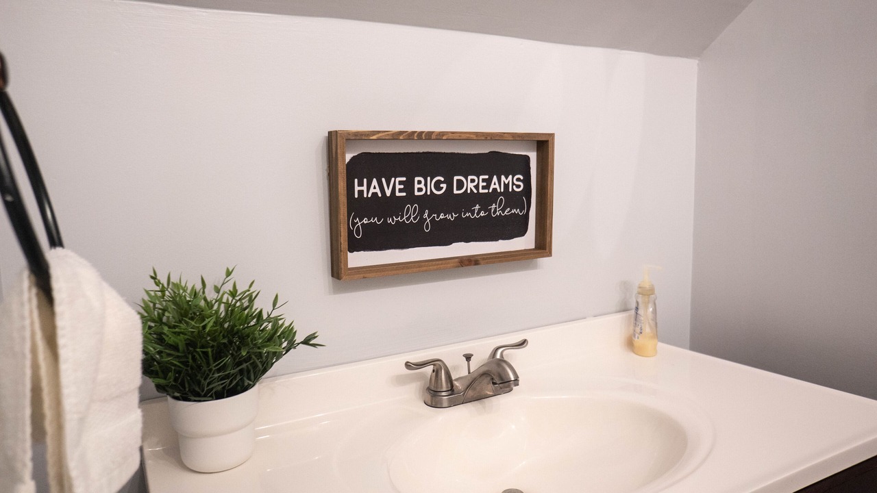 Photo of Bathroom in St. Martinville