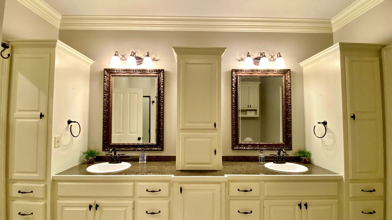 Photo of Bathroom in Ventress