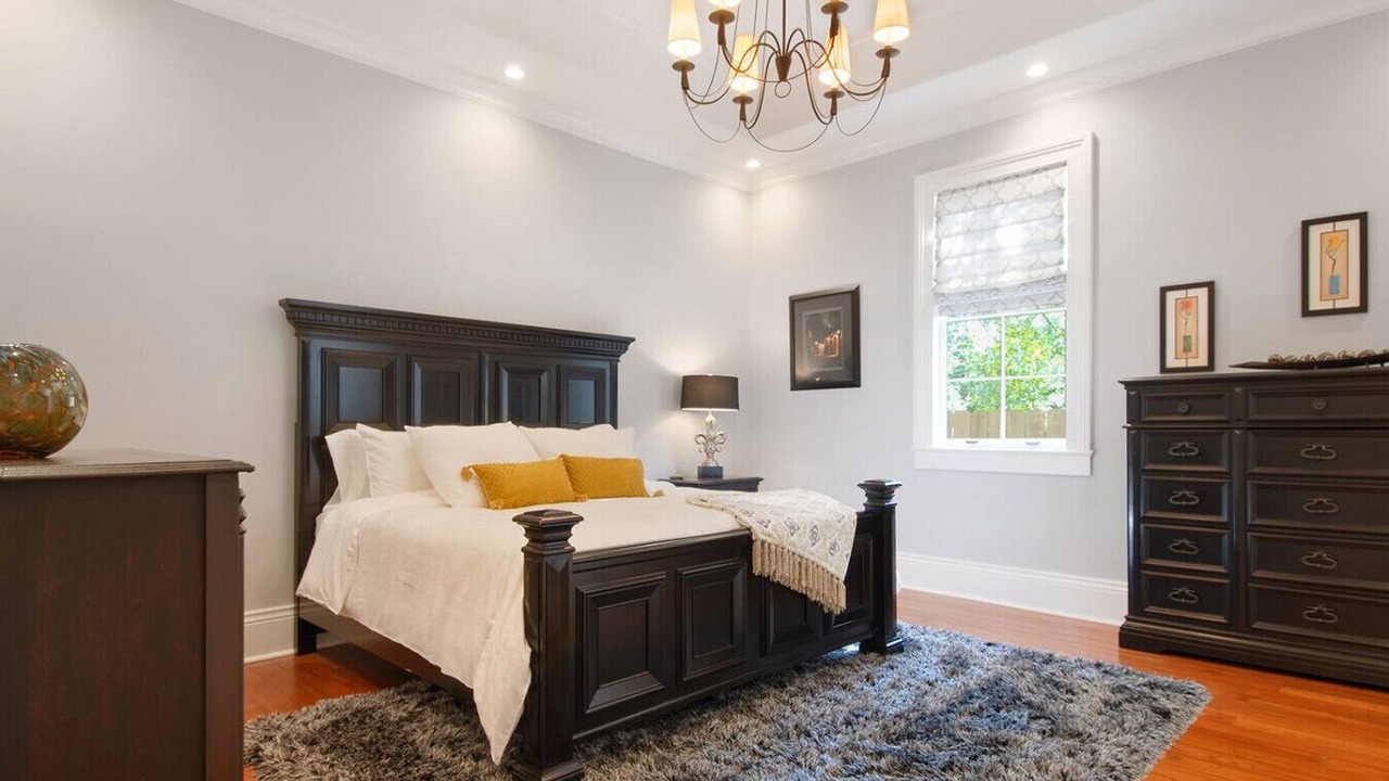Photo of Bedroom in Uptown Historic District