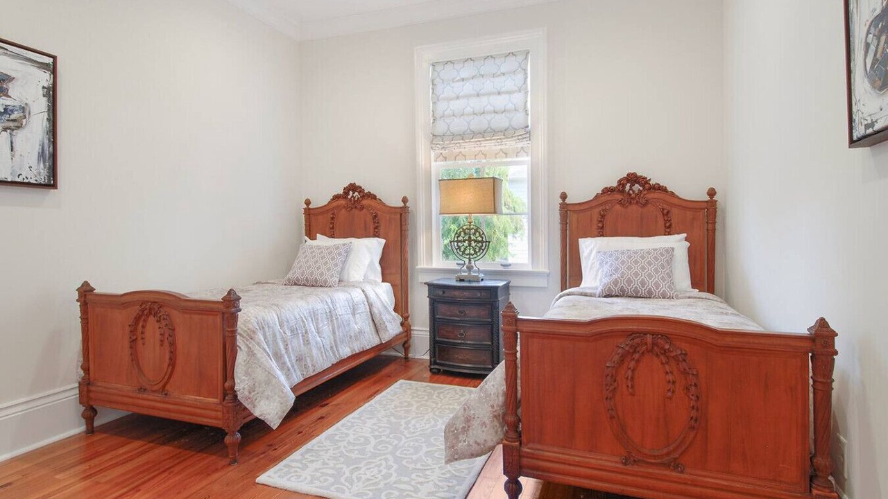 Photo of Bedroom in Uptown Historic District
