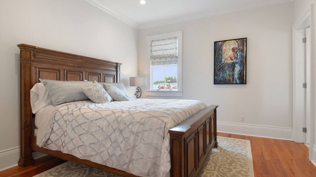 Photo of Bedroom in Uptown Historic District