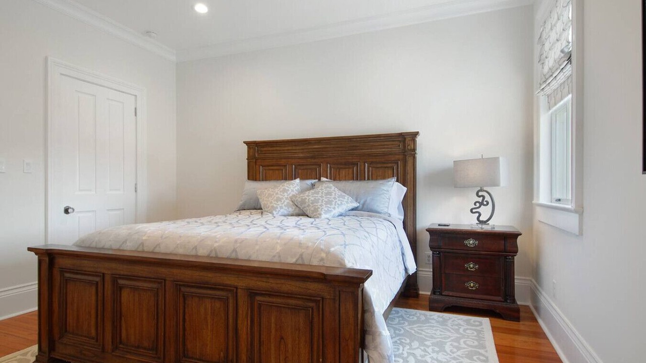 Photo of Bedroom in Uptown Historic District