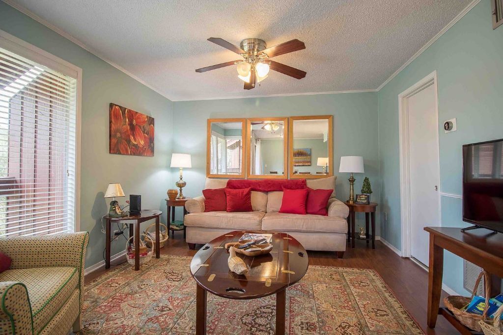 Photo of Livingroom in Diamondhead