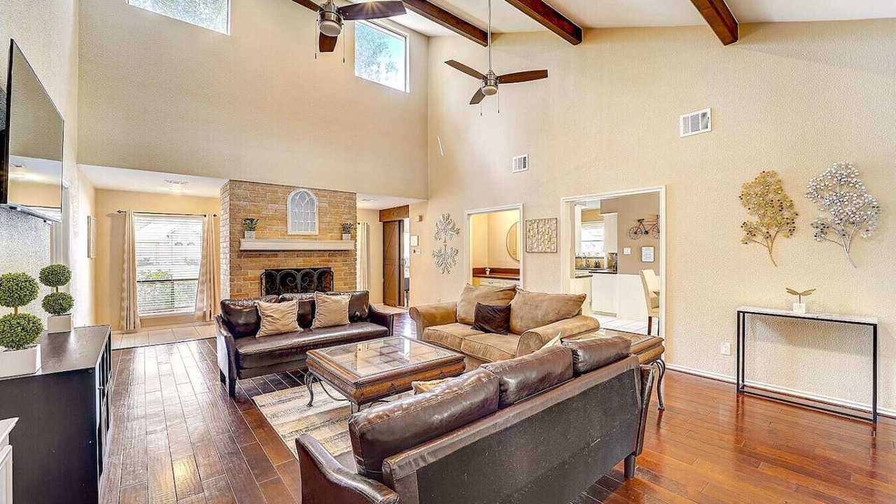 Photo of Livingroom in Pinehurst Of Atascocita