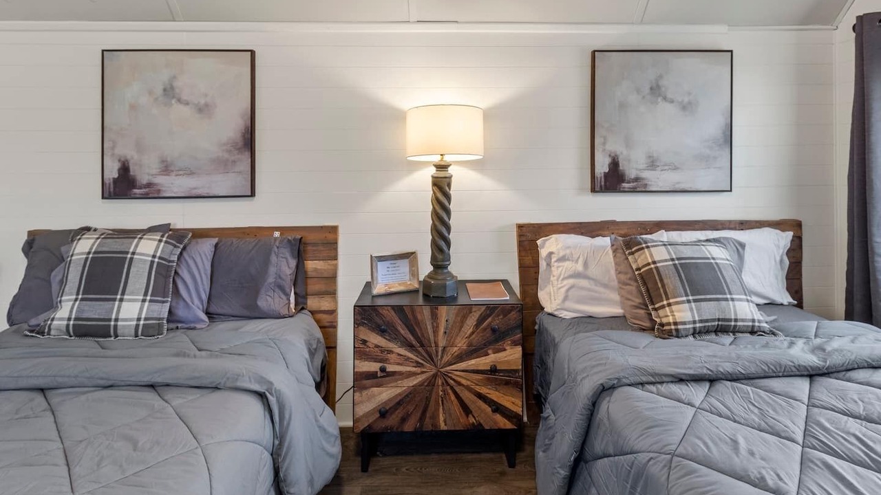 Photo of Bedroom in Oil City
