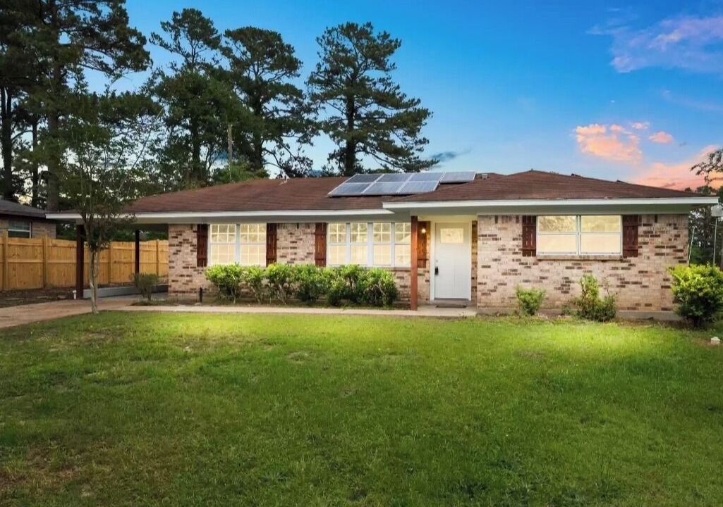 Photo of Outdoor in New Llano