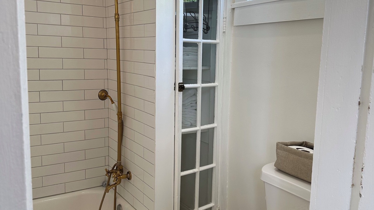 Photo of Bathroom in Mid-City
