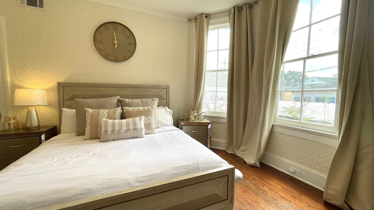 Photo of Bedroom in Mid-City