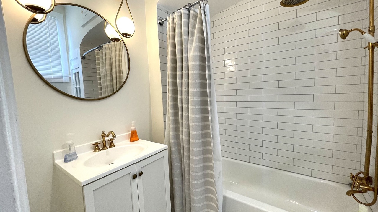 Photo of Bathroom in Mid-City
