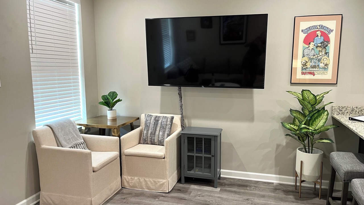 Photo of Livingroom in Downtown