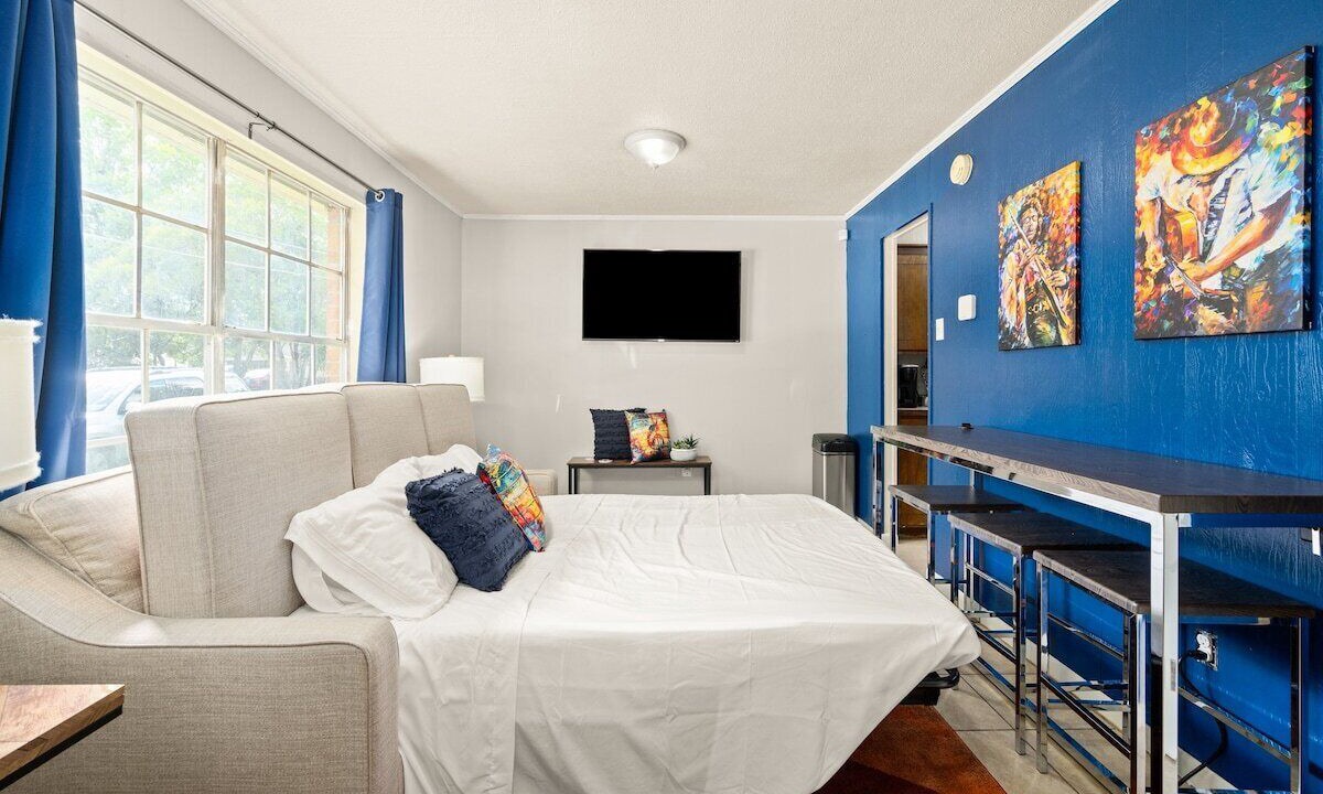 Photo of Bedroom in Pineville