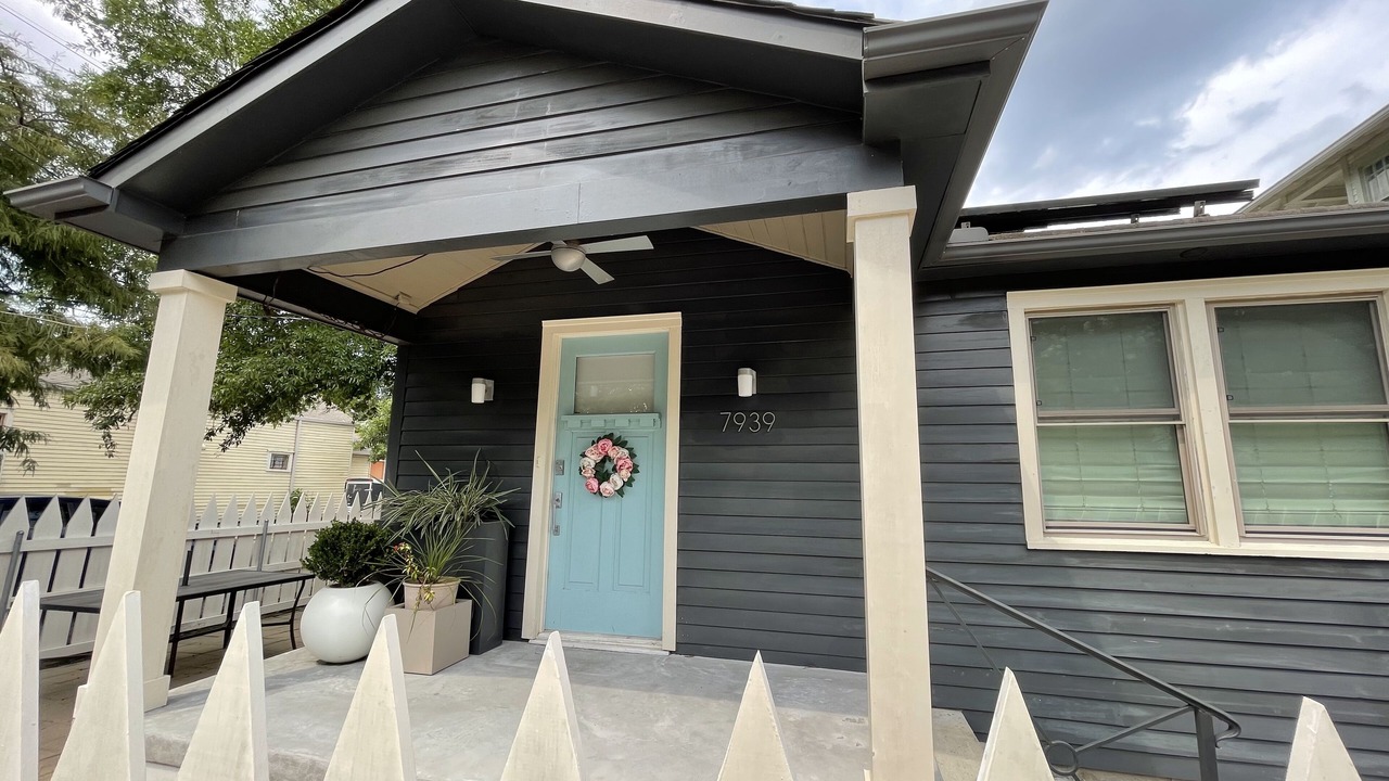 Photo of Outdoor in Central Carrollton Association