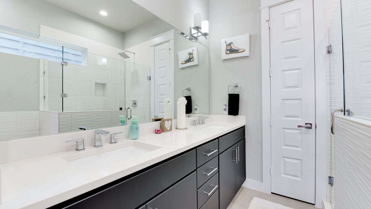 Photo of Bathroom in Astrodome