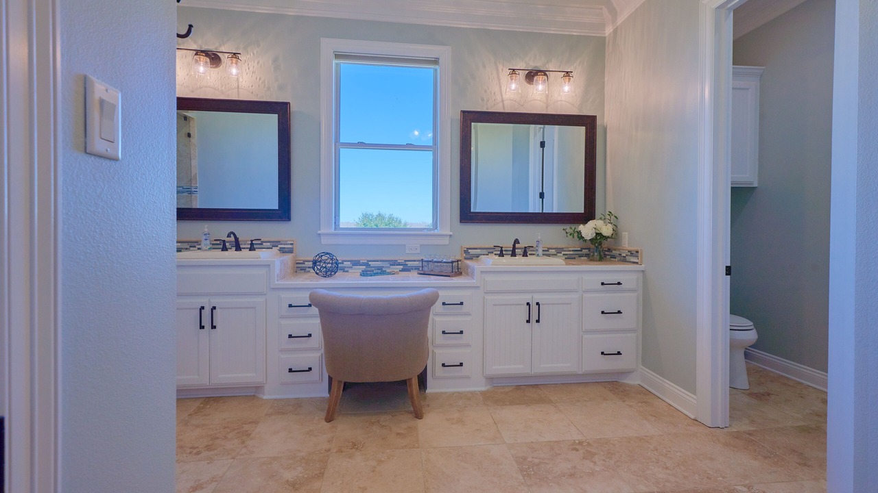 Photo of Bathroom in Hackberry