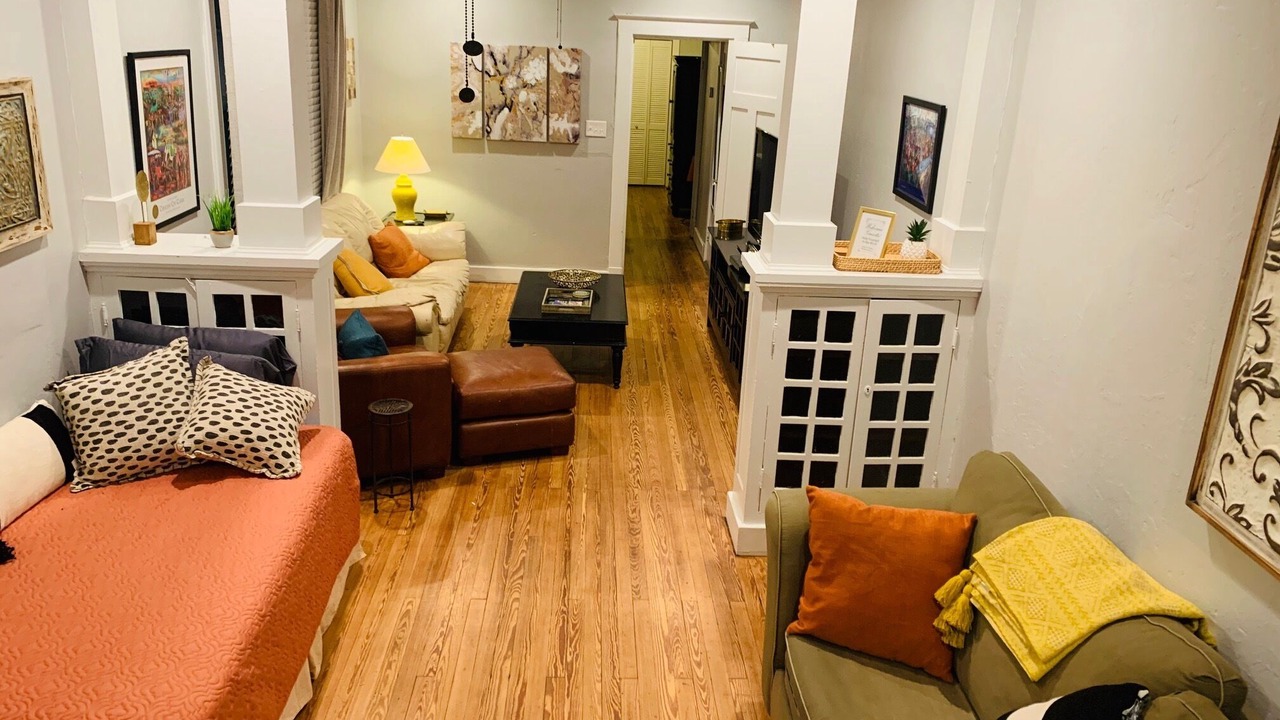Photo of Livingroom in Uptown Historic District