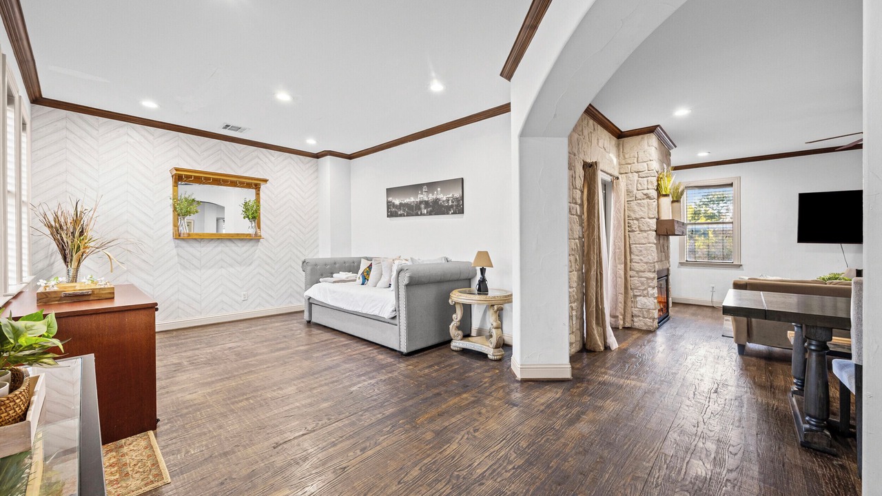 Photo of Livingroom in Knox - Henderson