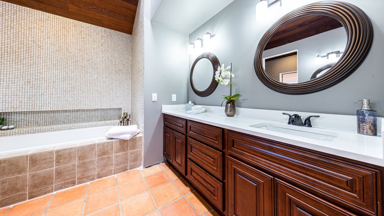 Photo of Bathroom in Cedar Creek