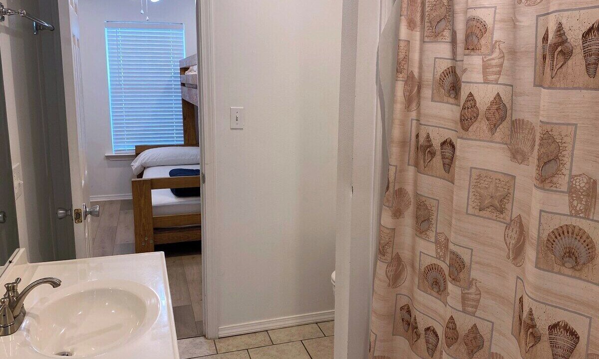 Photo of Bathroom in Golden Meadow