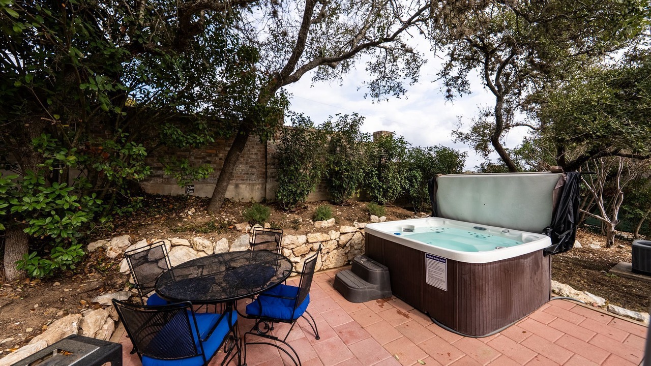 Photo of Outdoor in Helotes