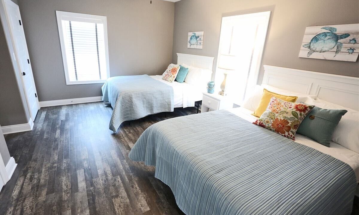 Photo of Others in Grand Isle