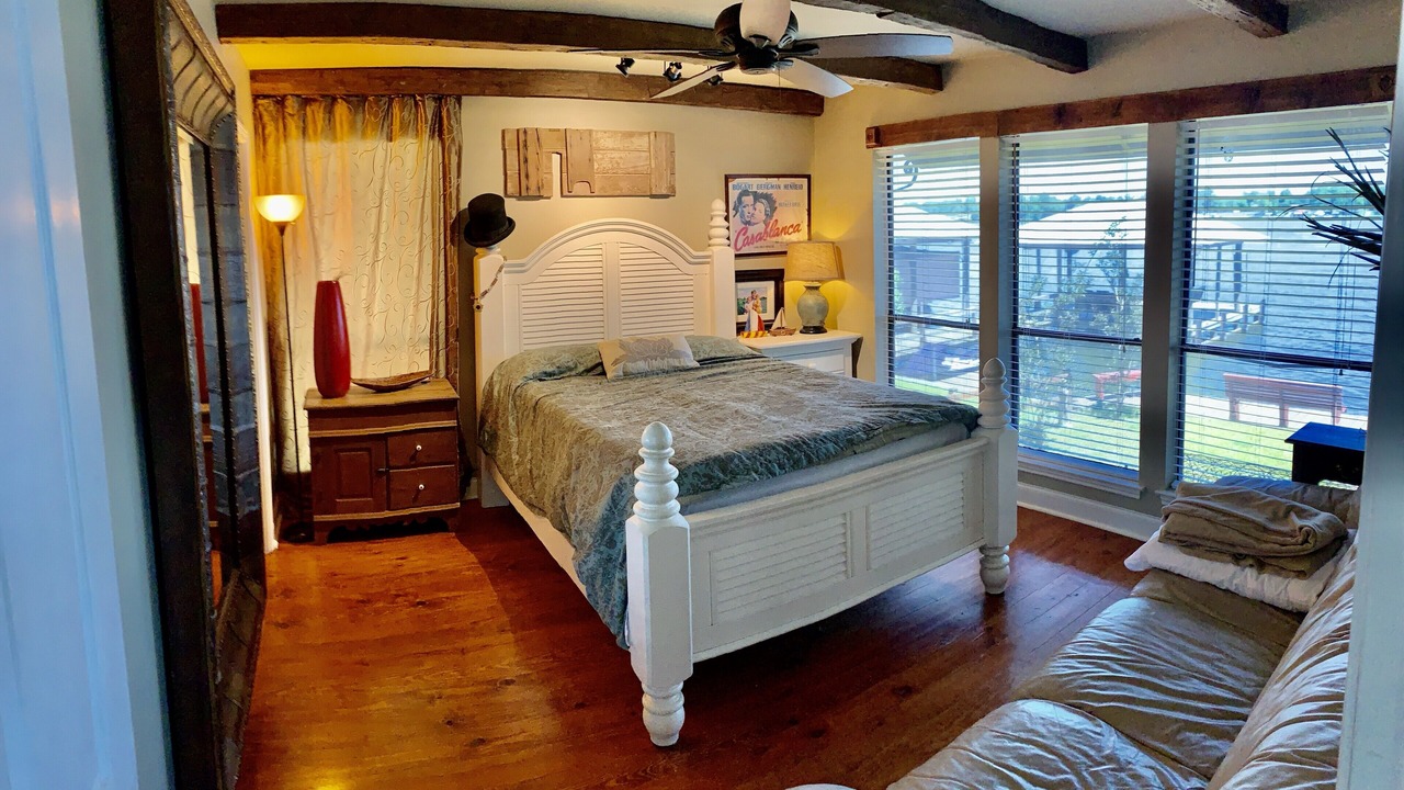 Photo of Bedroom in Oscar