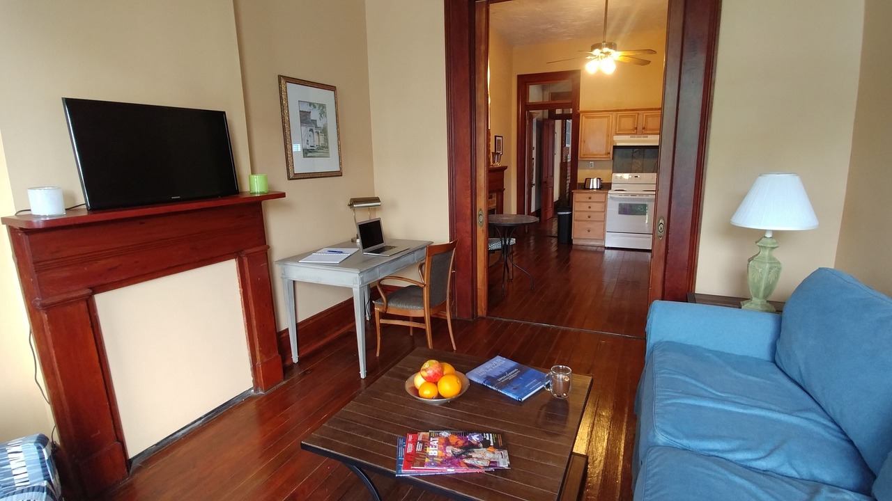 Photo of Bedroom in Holy Cross District