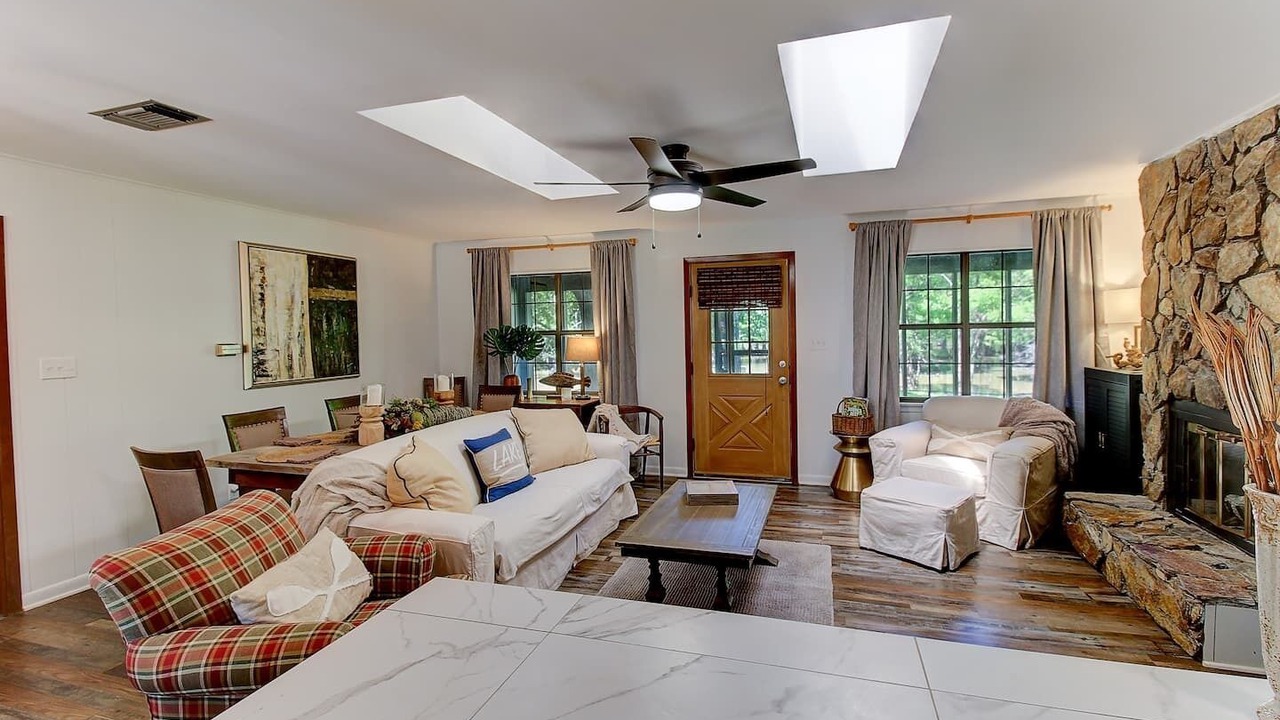 Photo of Livingroom in Shreveport