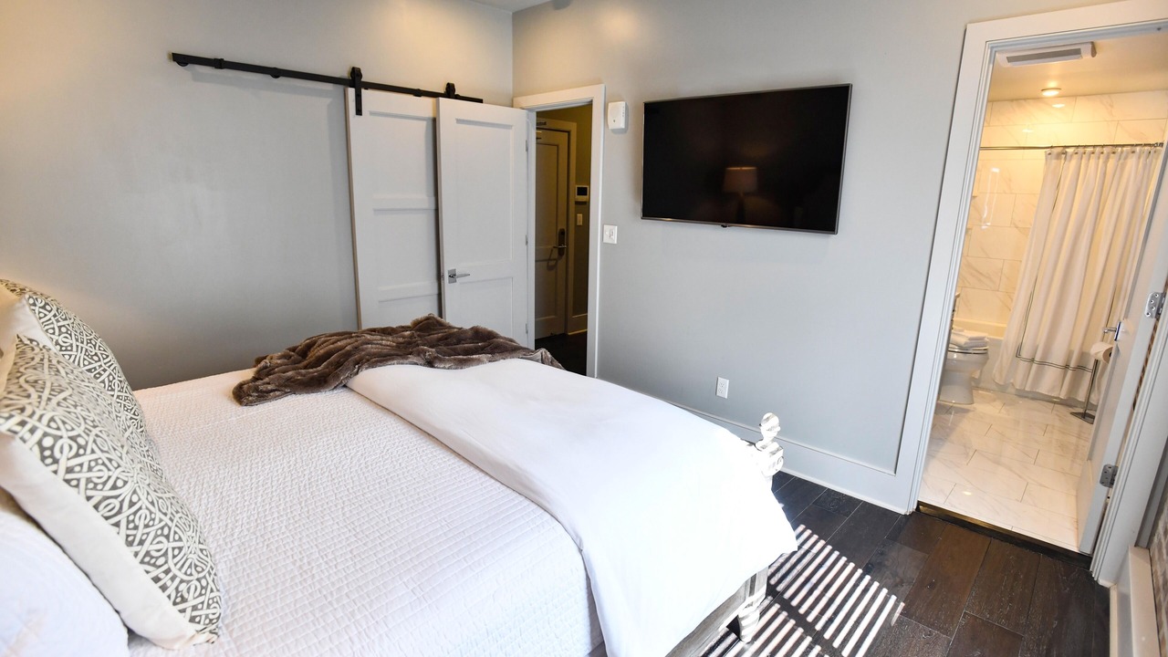Photo of Bedroom in Central Business District