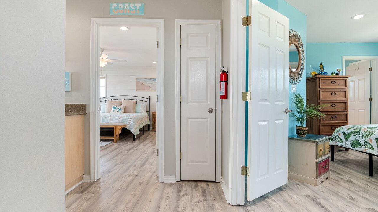 Photo of Bedroom in Crystal Beach