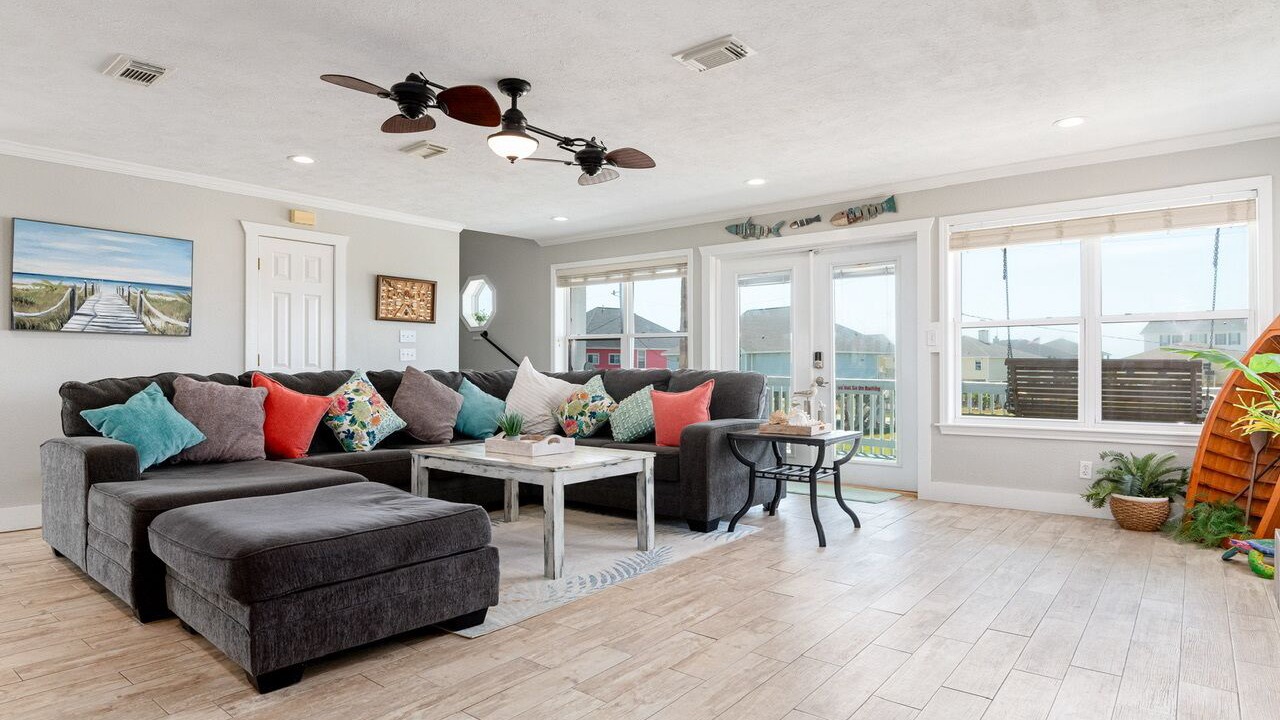 Photo of Livingroom in Crystal Beach